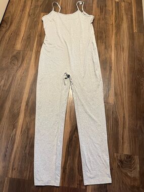 SHEIN Light Gray Sleeveless Romper Jumpsuit with Adjustable Straps